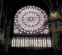 Paris, Cathedrale Notre-Dame, Transept gauche, Grandes verrieres (photo Rene Peyre)